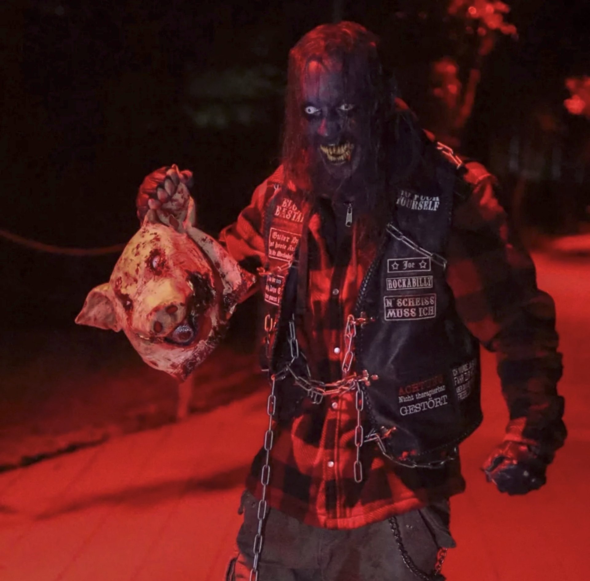 Scareactor mit Schweinekopf
